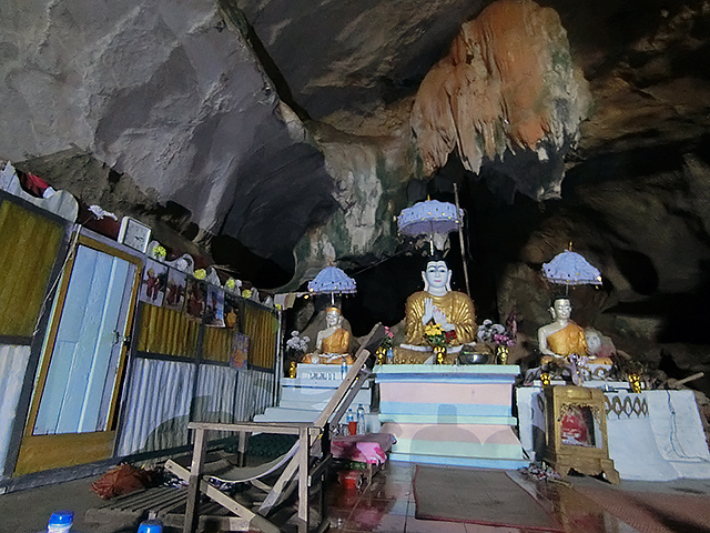 ティリィヤダナシュエ洞窟寺 ミャンマーカレン州パアン 日本すきま漫遊記